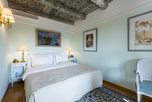 Golden Well Hotel-Superior Double or Twin Room-1