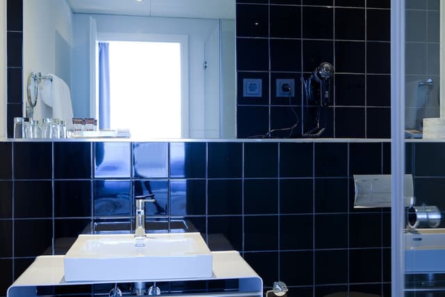 Catalonia Berlin Mitte-Double Room Single Use-5