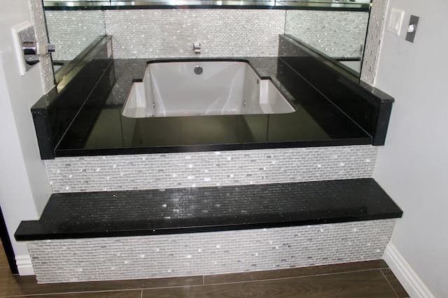 크레센트 인-디럭스 싱글룸, 킹사이즈침대 1개, 분사식 욕조-4