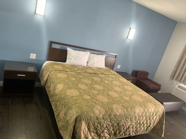 크레센트 인-룸-7