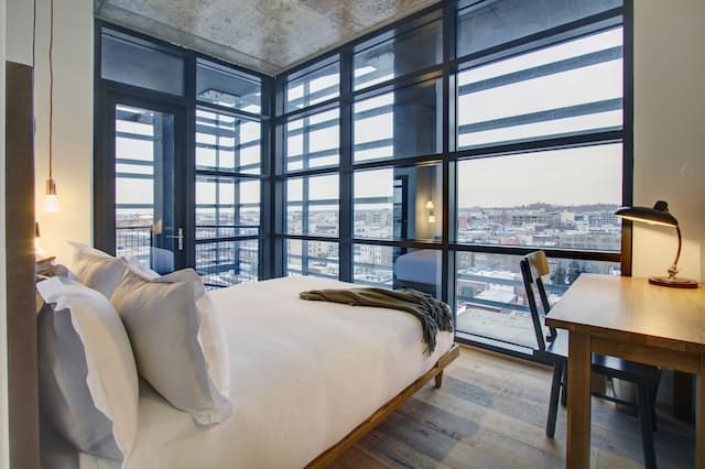 長島市博羅飯店-Balcony 1 Bed King or Queen-4