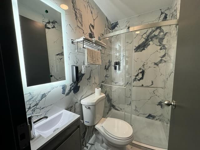 ムーンホテルブルックリン-エコノミー シングル ルーム クイーンベッド 1 台 禁煙 専用バスルーム-7