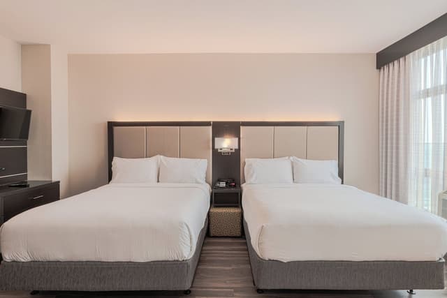 Holiday Inn Express Long Island City E New York by IHG-Standard Room, 2 Queen Beds-8