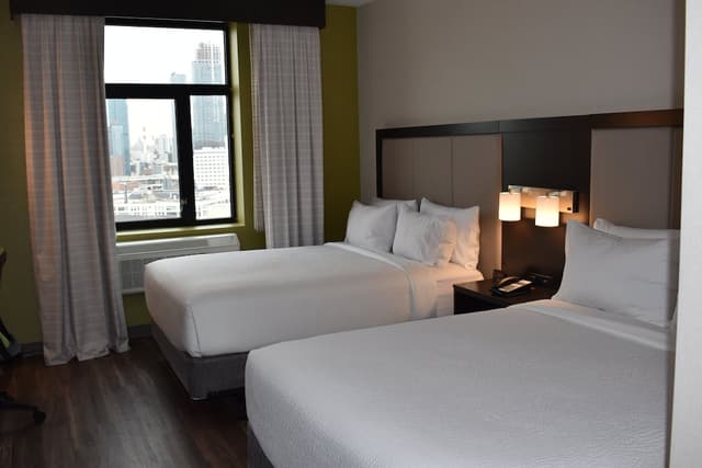 Holiday Inn Express Long Island City E New York by IHG-Standard Room, 2 Queen Beds-7