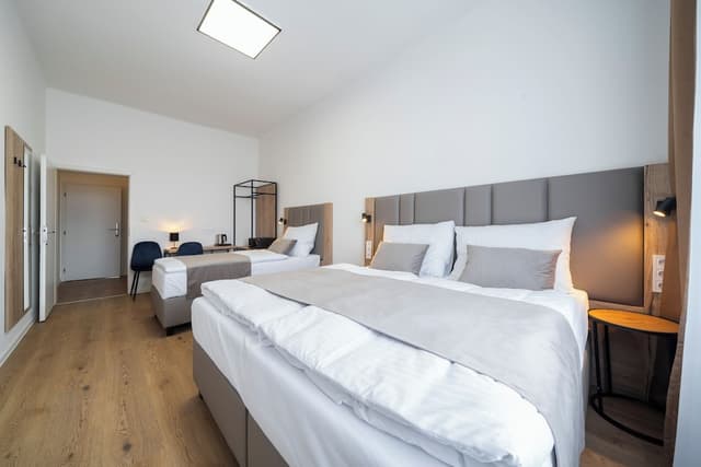 Leon hotel-三人房-2