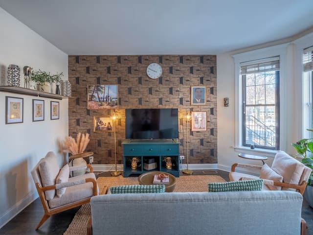 瑞格利維爾套房-Queen Room with Shared Bathroom 5-8