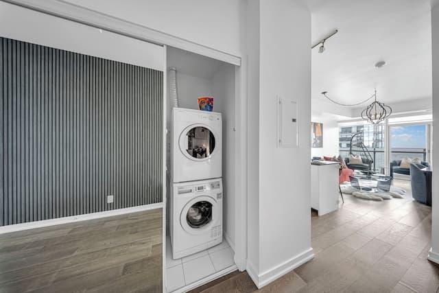 The Harbour Toronto-Design Suite-25