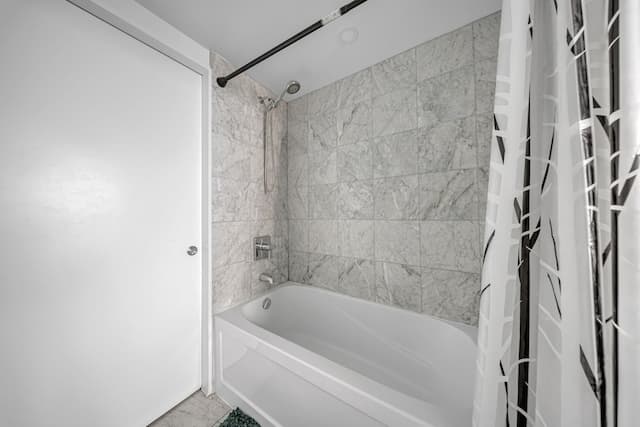 The Harbour Toronto-Design Suite-29