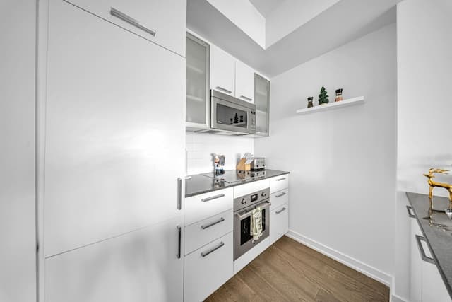 The Harbour Toronto-Design Suite-9