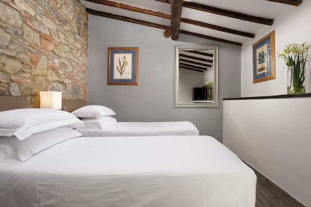 FH55 Med 民宿-經典雙人或雙床房-1