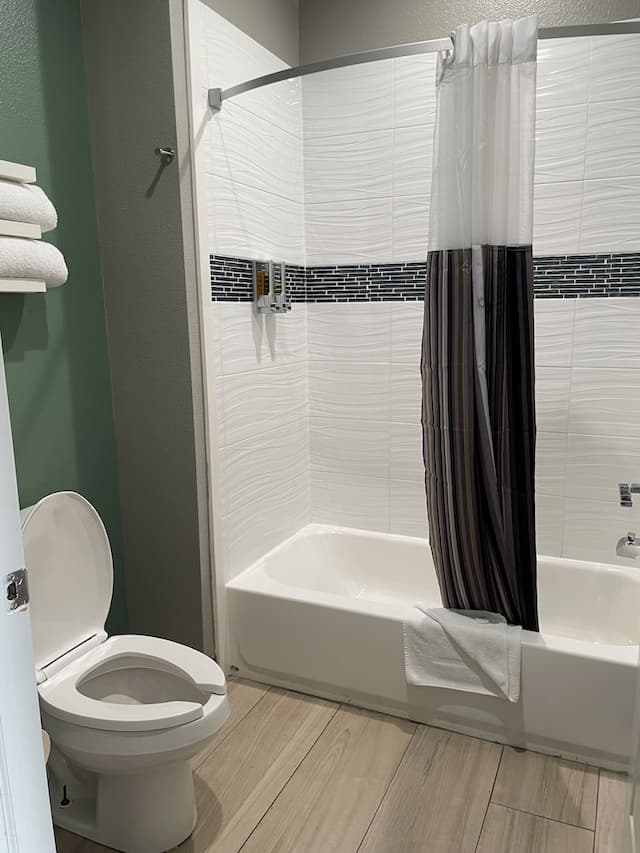 Express Inn - Richey-Deluxe Suite, Non Smoking-4