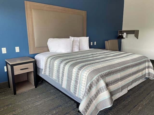 Express Inn - Richey-Deluxe Room, Accessible Bathtub, Non Smoking-1