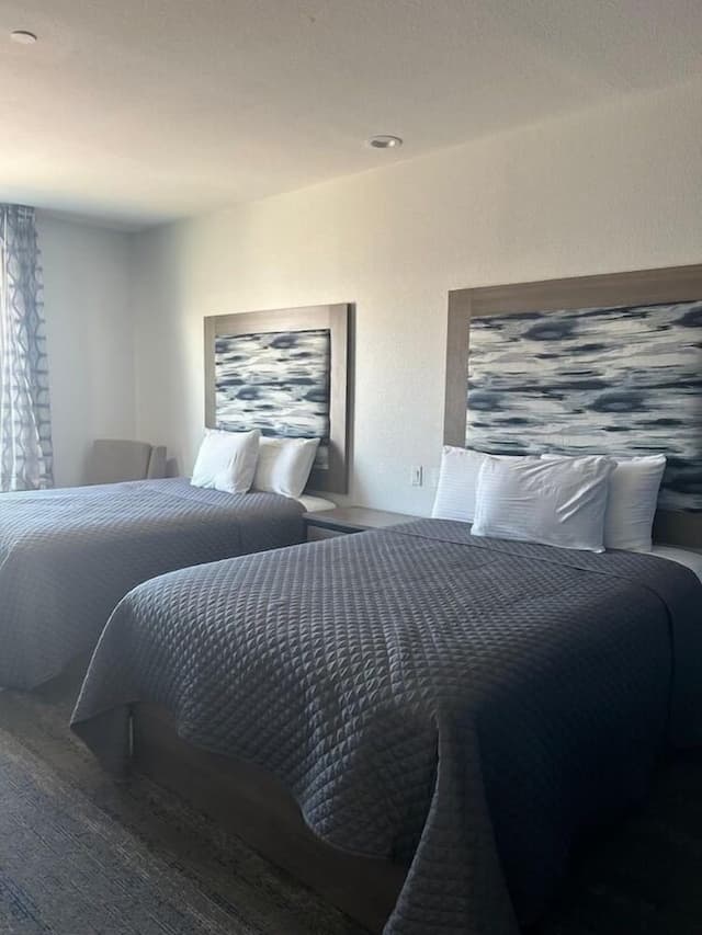 Express Inn - Richey-Deluxe Double Room, Accessible Bathtub, Non Smoking-1