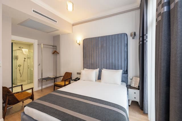 더 나우 호텔-Big Double Room-5