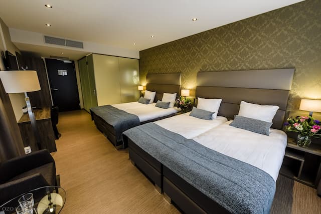 OZO Hotels Arena Amsterdam-Quadruple Room-3