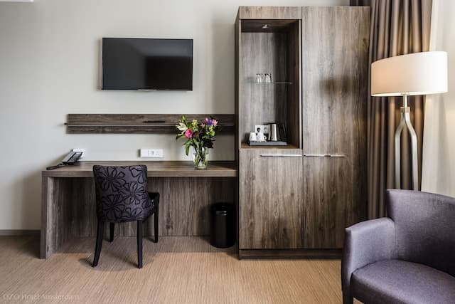 OZO Hotels Arena Amsterdam-Deluxe Double Room, 1 Double Bed-4