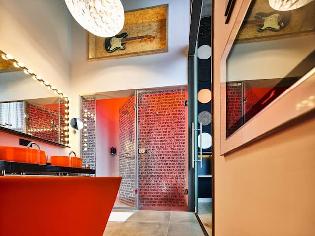 Jaz in the City Amsterdam-Suite (Offbeat)-5