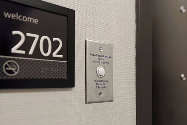 Hampton Inn Manhattan/Times Square Central-Room, 2 Double Beds, Accessible, Bathtub-7