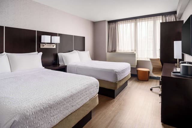 Hampton Inn Manhattan/Times Square Central-Room, 2 Double Beds-3