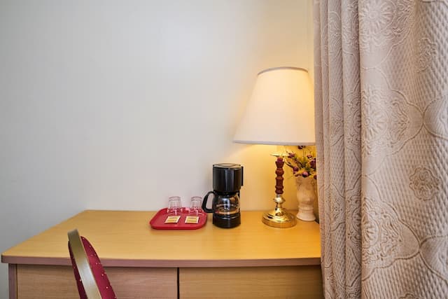 Flushing Hotel-Basic Double Room, 1 Bedroom-4
