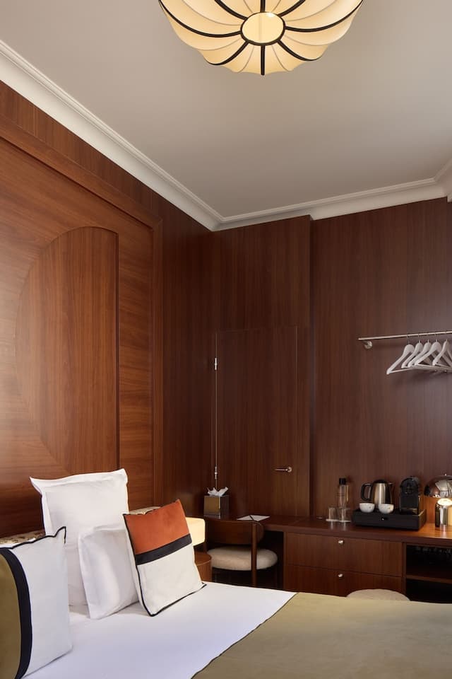 Hôtel D'Argenson-经典双人房, 1 张大床, 庭院景观-3