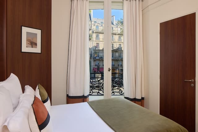 Hôtel D'Argenson-标准单人房, 1 张双人床, 城市景观, 转角-1