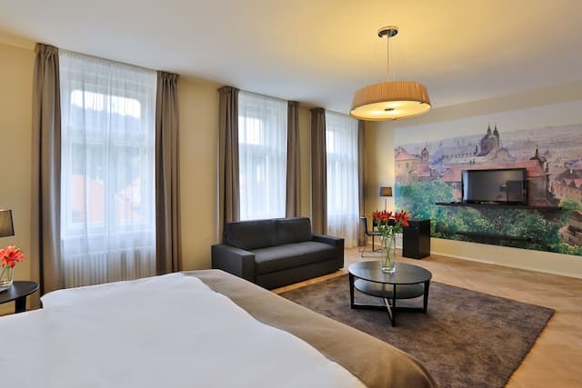 James Hotel & Apartments-Family 2 Bedrooms Suite (93 m2)-3