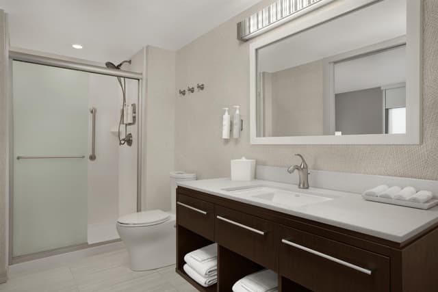 安克拉治/中城希爾頓惠庭飯店-套房, 1 張特大雙人床-7