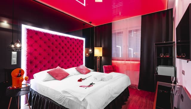 호텔 아우라 디자인 & 가든 풀-Pink double with free pool access-2