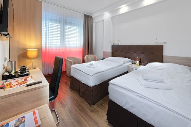 호텔 아우라 디자인 & 가든 풀-Deluxe Double room with free pool access-1