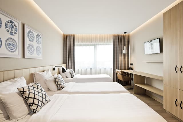 城市旅館飯店-三人房-1