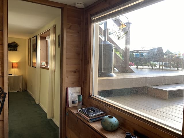 Cottage Lake Bed and Breakfast-套房, 1 间卧室, 热水浴缸, 湖景 (Lakeside Bedroom Suite)-16