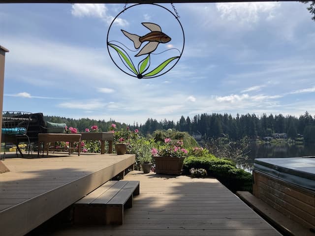 Cottage Lake Bed and Breakfast-套房, 1 间卧室, 热水浴缸, 湖景 (Lakeside Bedroom Suite)-1