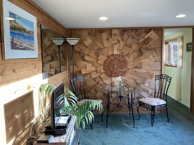 Cottage Lake Bed and Breakfast-套房, 1 间卧室, 热水浴缸, 湖景 (Lakeside Bedroom Suite)-11