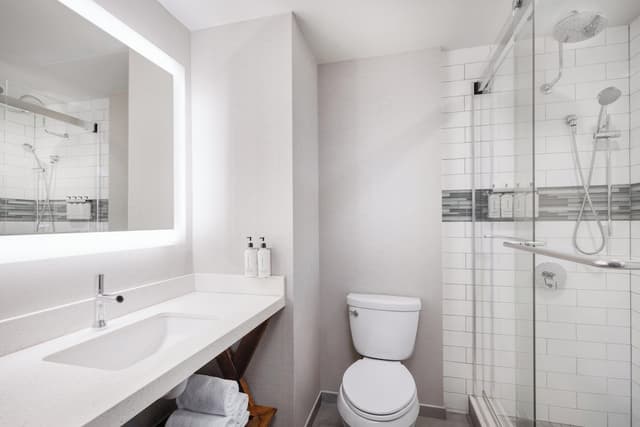 EVEN Hotel New York - Midtown East by IHG-Standard Room, 1 King Bed-10