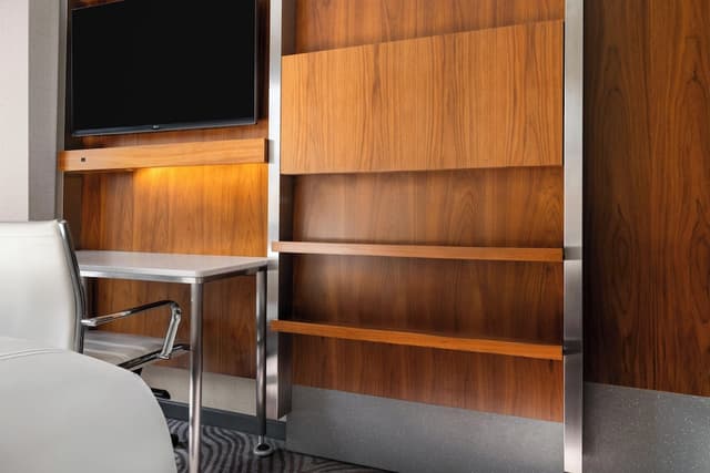 EVEN Hotel New York - Midtown East by IHG-Standard Room, 1 King Bed-6