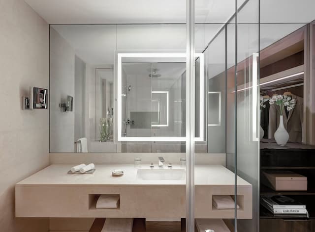 フォー シーズンズ ホテル ドバイ インターナショナル ファイナンシャル センター-スーペリア ルーム キングベッド 1 台-9