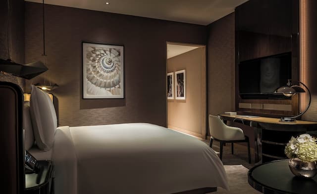 フォー シーズンズ ホテル ドバイ インターナショナル ファイナンシャル センター-デラックス ルーム キングベッド 1 台-4