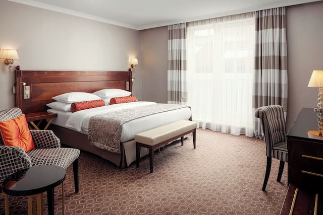 Cosmopolitan Hotel Prague-Executive Double or Twin Room-9