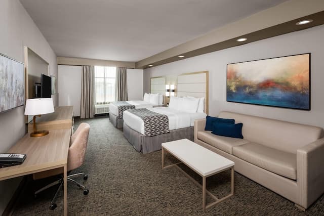 Wyndham Garden Katy Energy Corridor-Suite, Multiple Beds, Mobility Accessible, Non Smoking (Hearing, Roll-in Shower)-3