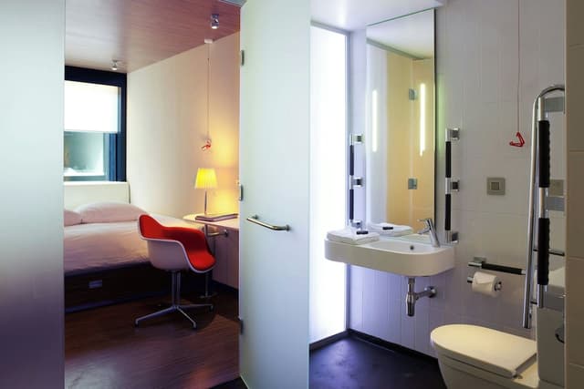 シチズン エム ロンドン ショアディッチ-ルーム キングベッド 1 台 (Mobility Accessible, Roll-In Shower)-1