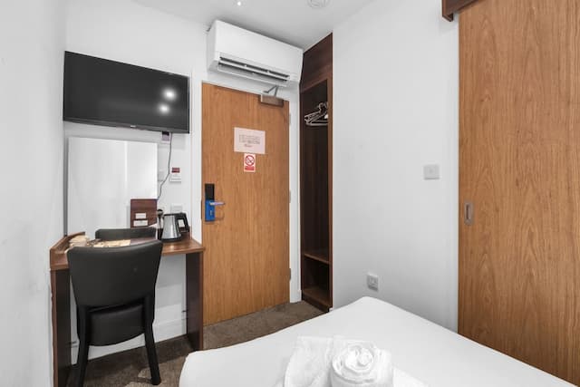 シグネチャー ホテル ロンドン-シングルルーム エンスイート (No Window)-2