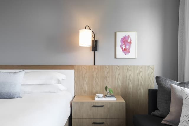 Kimpton Everly Hotel Hollywood by IHG-Room, 2 Queen Beds, Roll-in Shower (Mobility)-6