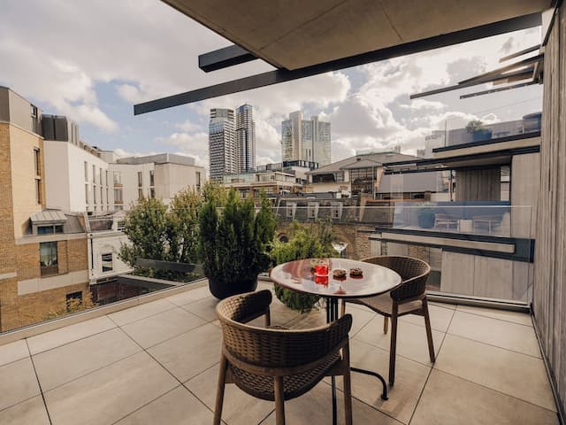 노부 호텔 런던 쇼디치-시그니처 스위트, 킹사이즈침대 1개, 발코니, 마당 전망 (Nobu Suite)-10