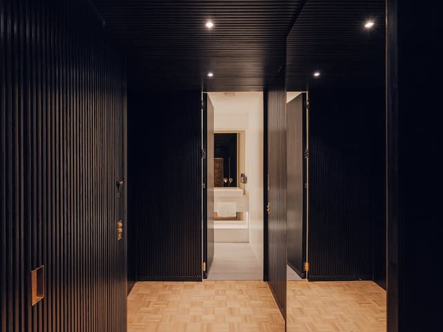 노부 호텔 런던 쇼디치-시그니처 스위트, 킹사이즈침대 1개, 발코니, 마당 전망 (Nobu Suite)-12