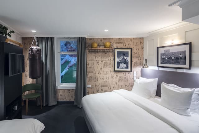 더 하이랜드 하우스-Deluxe Cellar Triple Room-2