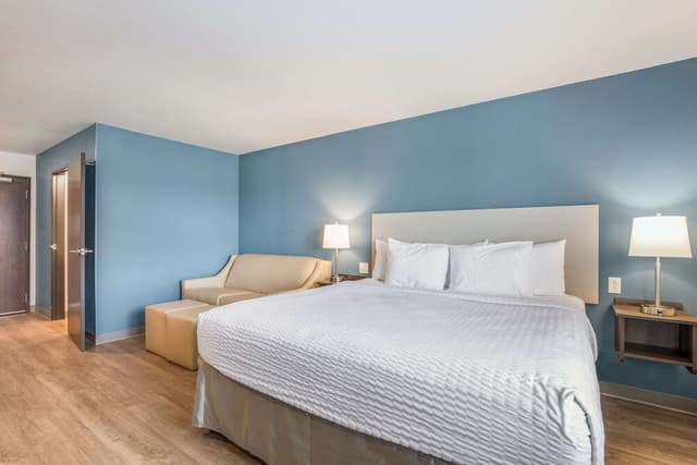 WoodSpring Suites Chicago Midway-Standard Room, 1 King Bed, Non Smoking-2