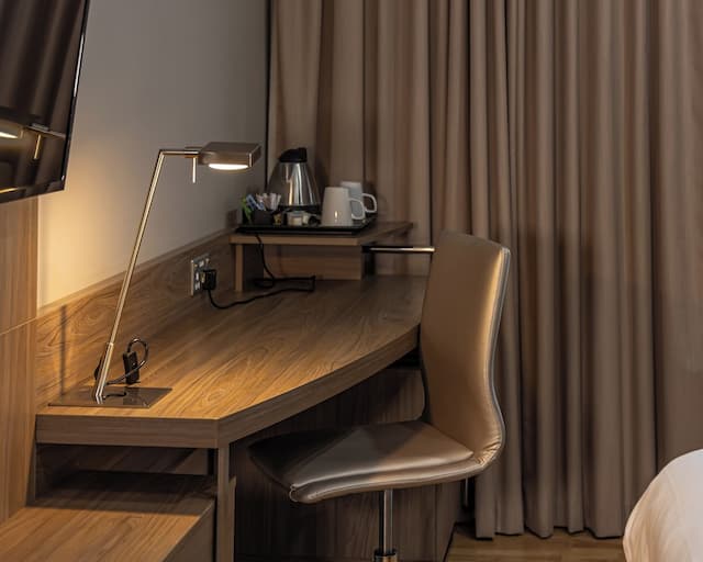 ホリデイ イン ロンドン - ウエスト by IHG-スタンダード ルーム シングルベッド 2 台 バリアフリー-8