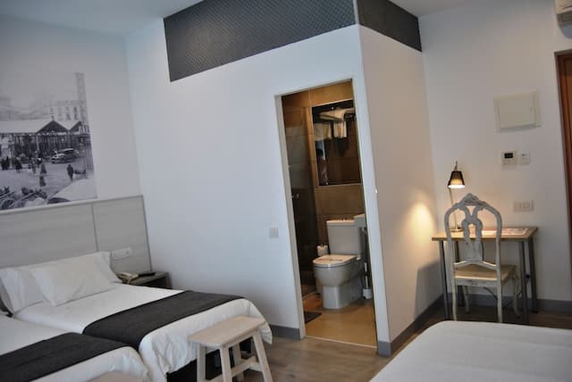 ホスタル サン ロレンソ-トリプルルーム-2