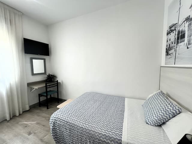 ホスタル サン ロレンソ-シングルルーム-7